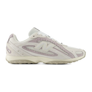 New Balance 204L Reflection